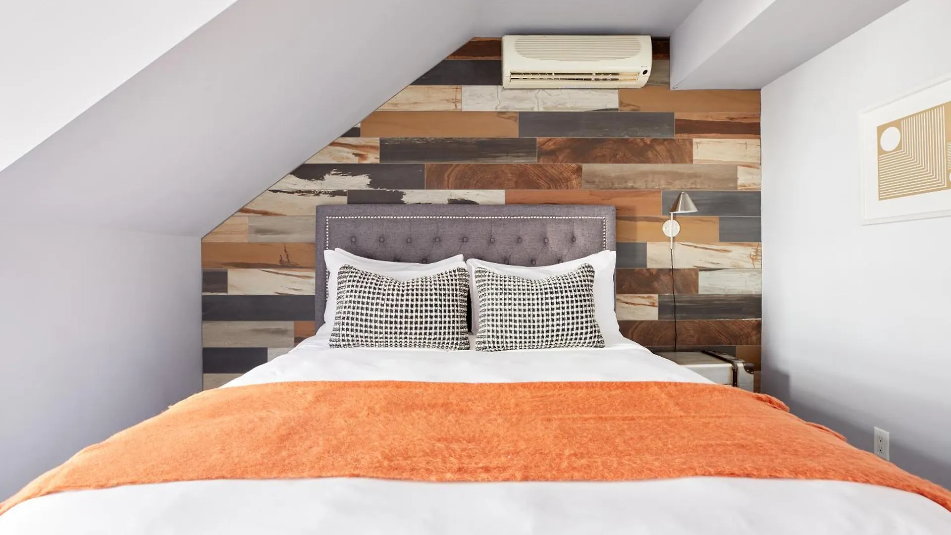 La Tumu Boutique Hotel Toronto