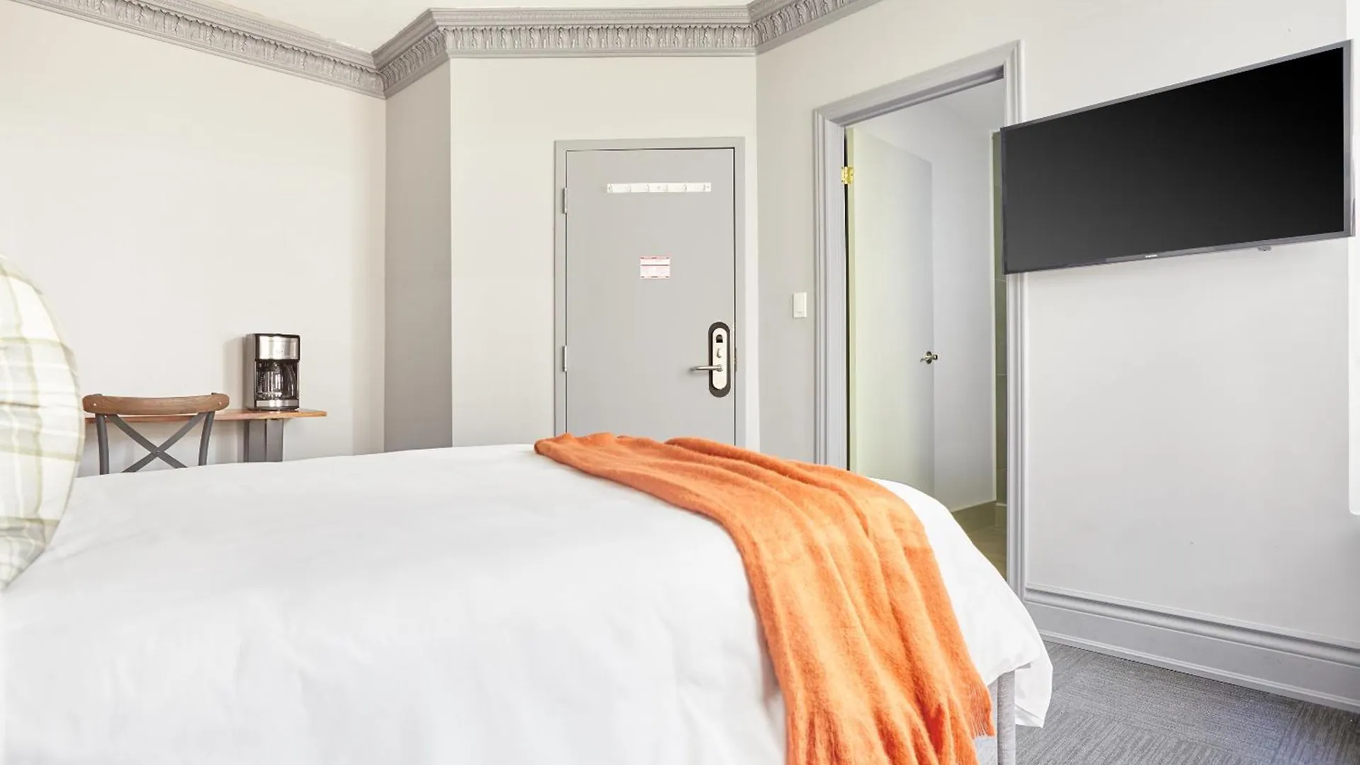 La Tumu Boutique Hotel Toronto