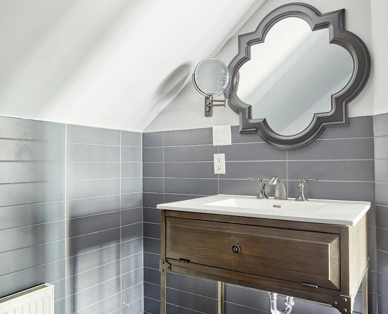 La Tumu Boutique Hotel Toronto