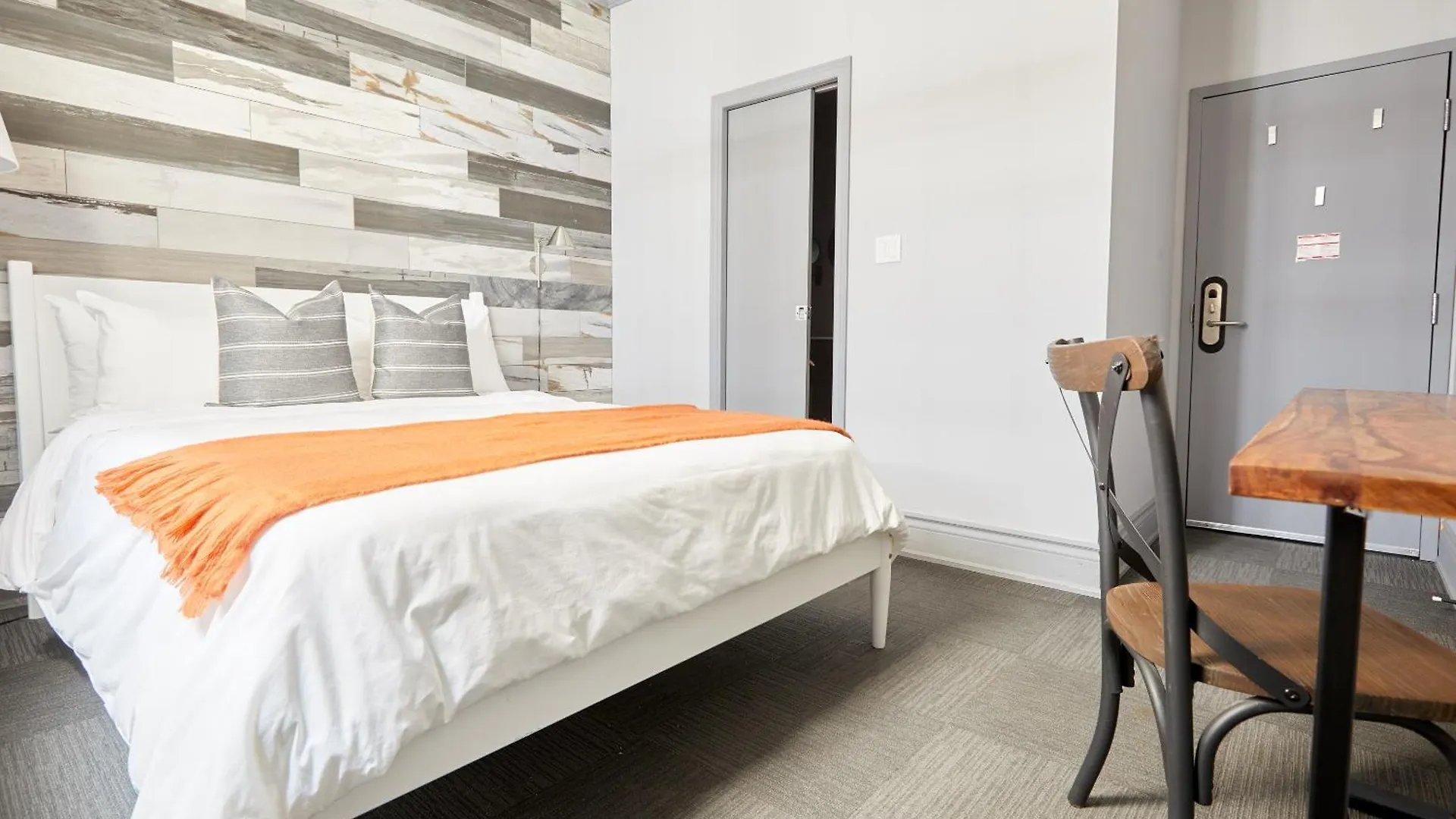 ***  La Tumu Boutique Hotel Toronto Canada