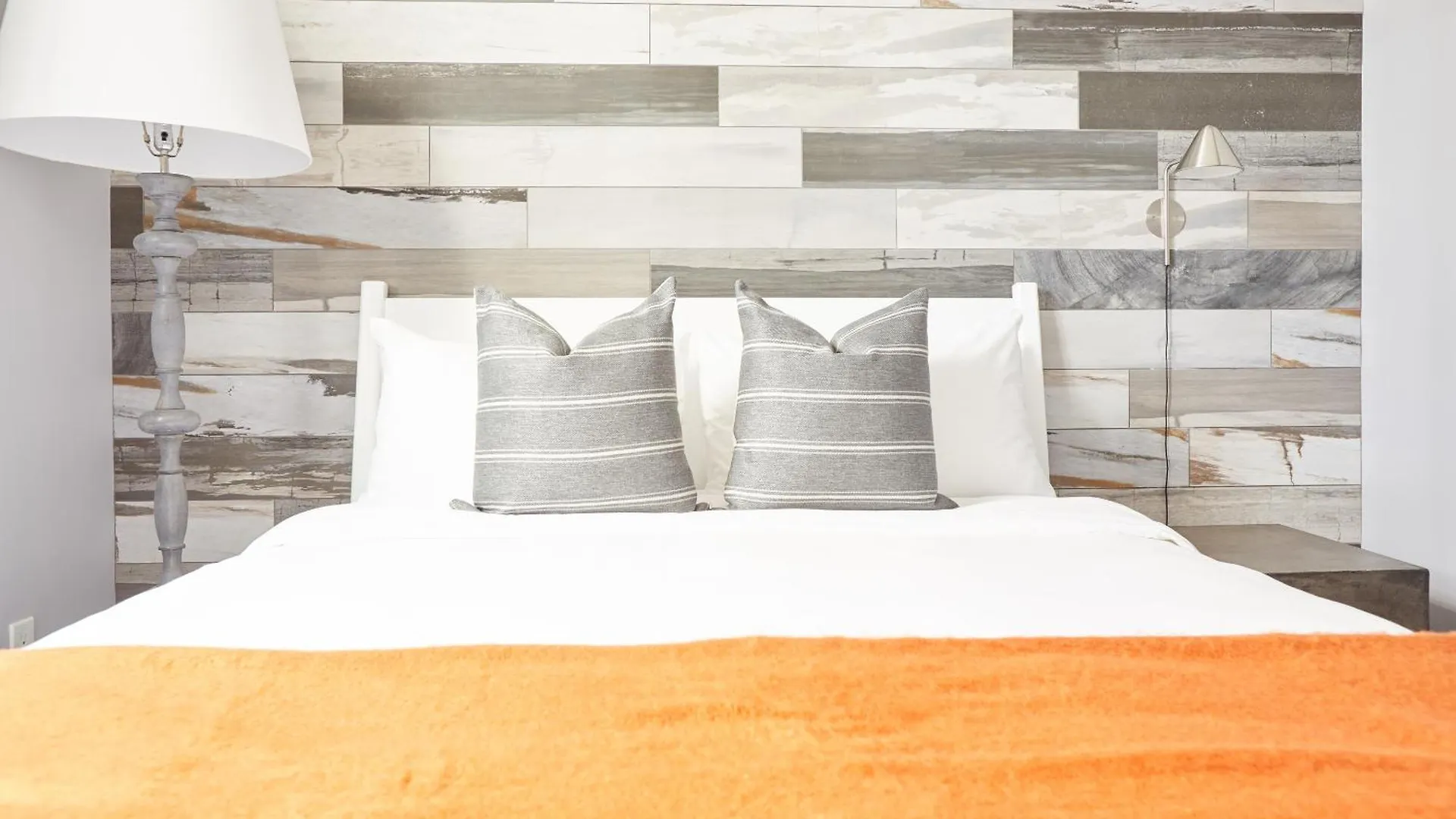 La Tumu Boutique Hotel Toronto