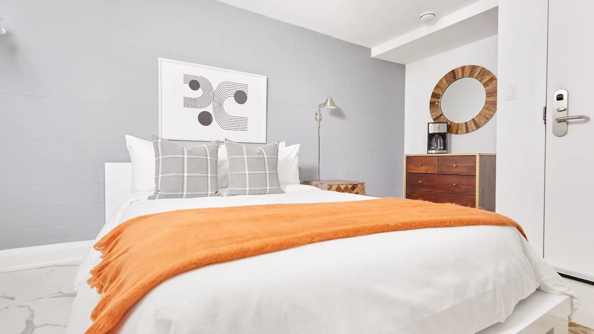 La Tumu Boutique Hotel Toronto
