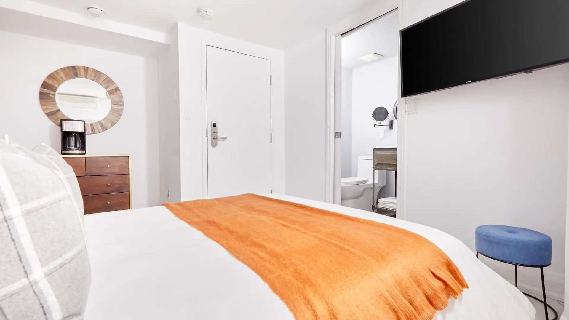 La Tumu Boutique Hotel Toronto